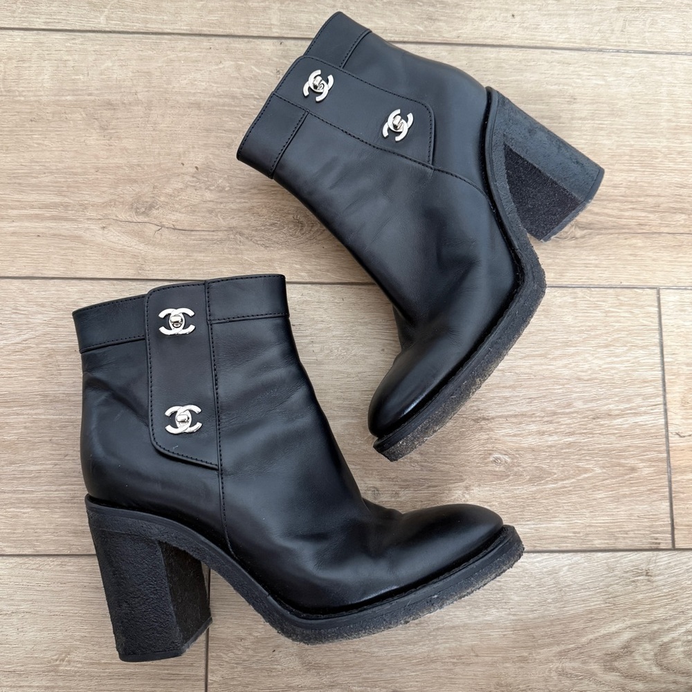 Chanel Turnlock Ankle Boots 40